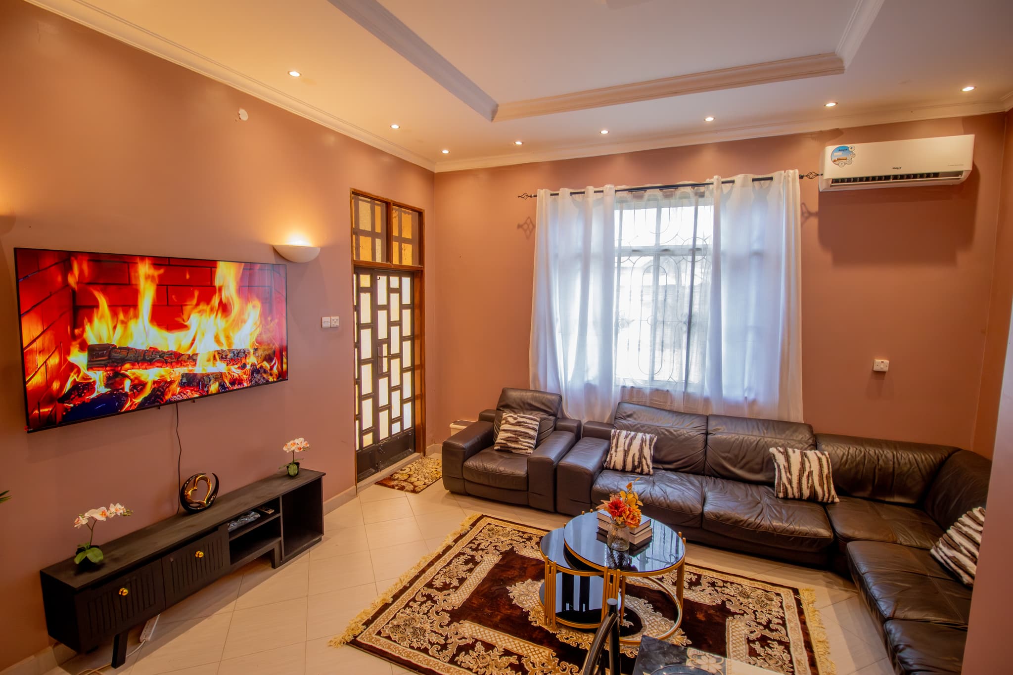 Desire Executive inn - 3 Bedroom Apartment